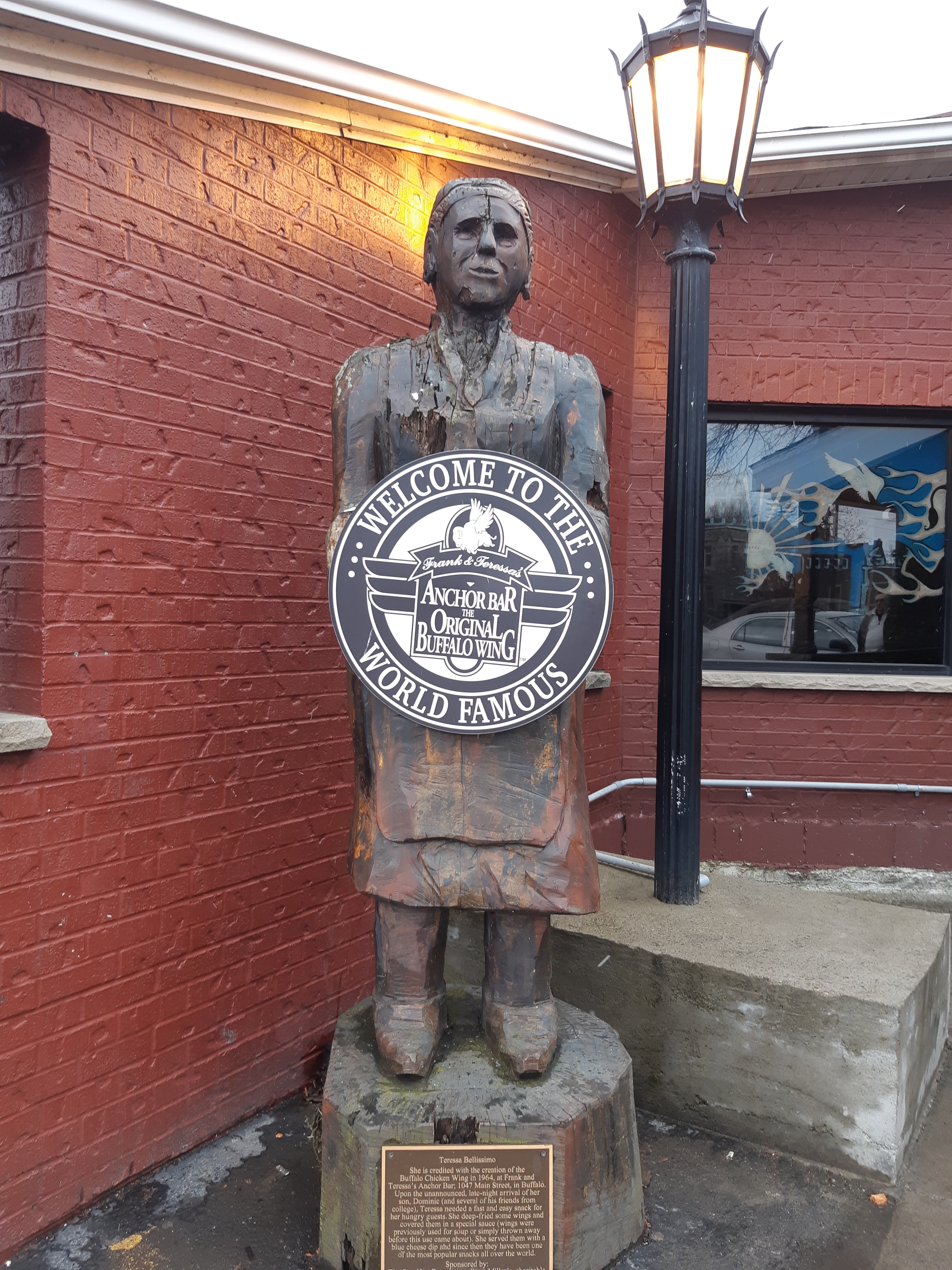 A drive to Buffalo, NY from Toronto, to savour the most famous chicken wings 1 buffalo wings