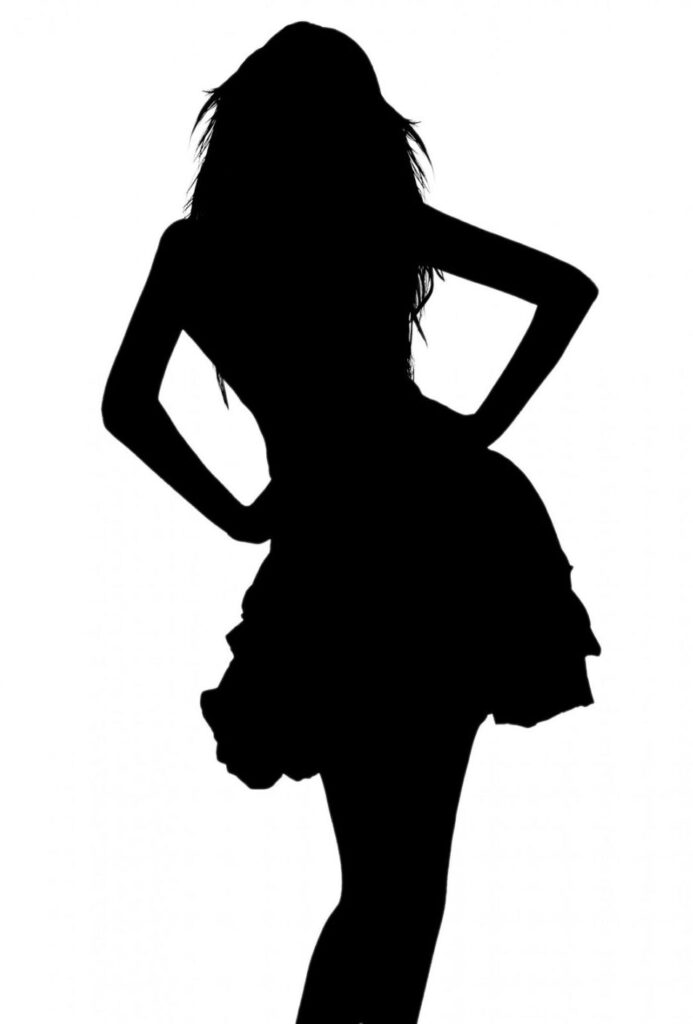 A Uterine Fibroid made the woman look like 24 weeks pregnant 6 silhouette woman 2 e1552359985478